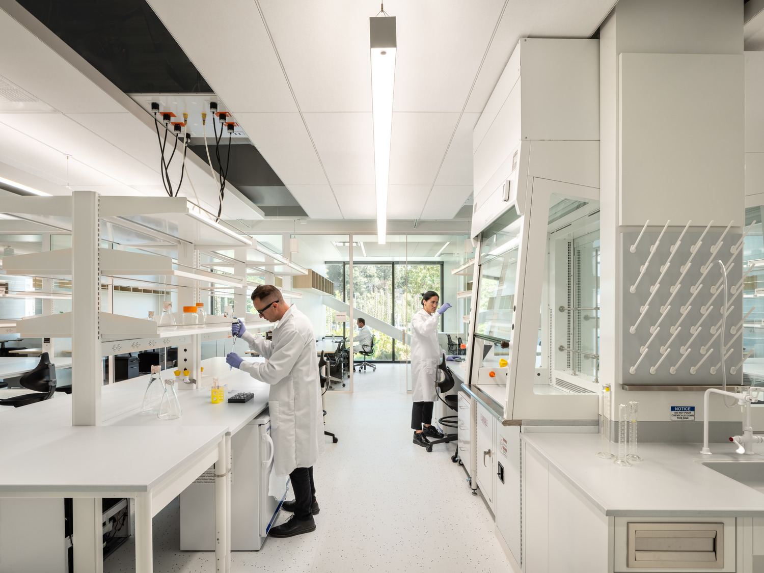 221016_300_N80_medium