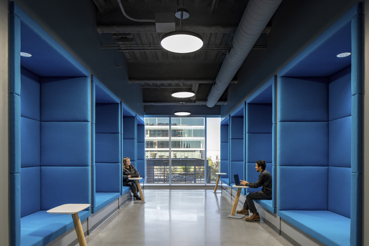 220010_300_N4_medium